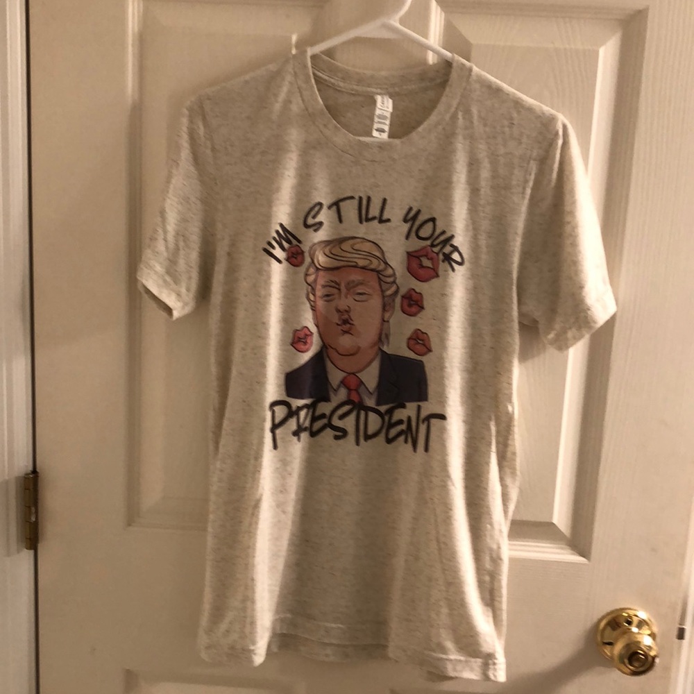 Bella-Canvas Trump t-shirt adult sz.Small